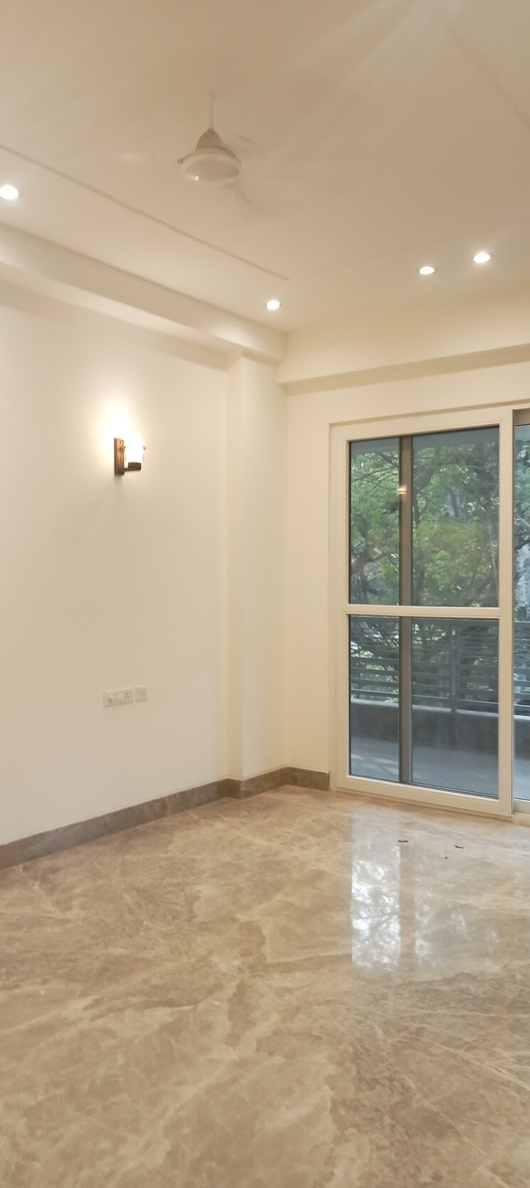 Room, panchsheel park 4 Bedroom 500 Sq.Yd. Builder Floor In Panchsheel Park Delhi 7979354