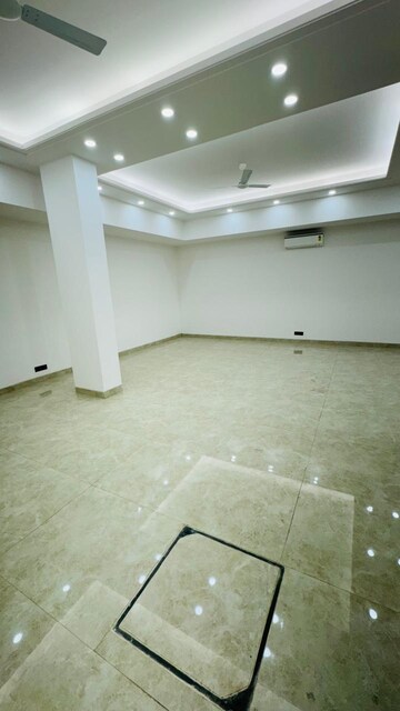 Room in  Office Space at Green Park – for Sale