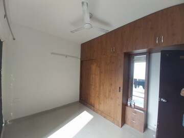 Room in 2 BHK Apartment at Mahagun Mywoods, Sector 16c Greater Noida – for Rent