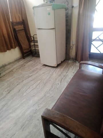 Master Bedroom in 1 BHK Villa at Aliganj – for Rent