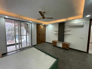 Room in 4 BHK Builder Floor at Sector 7 – for Sale