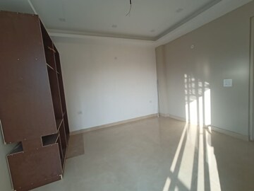 Furnished Amenities in 4 BHK Apartment at Adore Legend, Sector 84 – for Sale