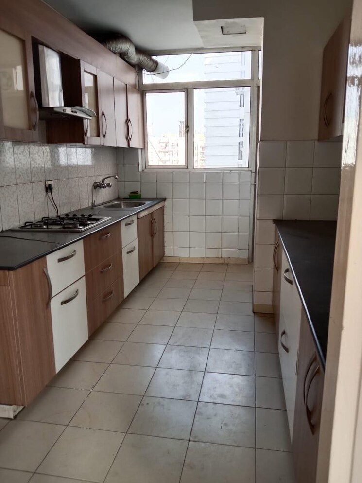 Kitchen, bestech-city 4 Bedroom 4445 Sq.Ft. Penthouse In Sector 89a Gurgaon 7979580