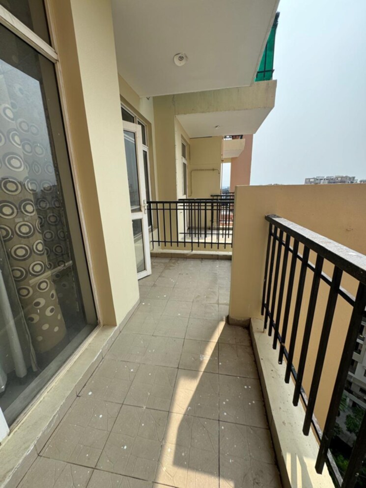 Balcony, sushma-elite-cross 3 Bedroom 1825 Sq.Ft. Apartment In Dhakoli Village Zirakpur 7979683