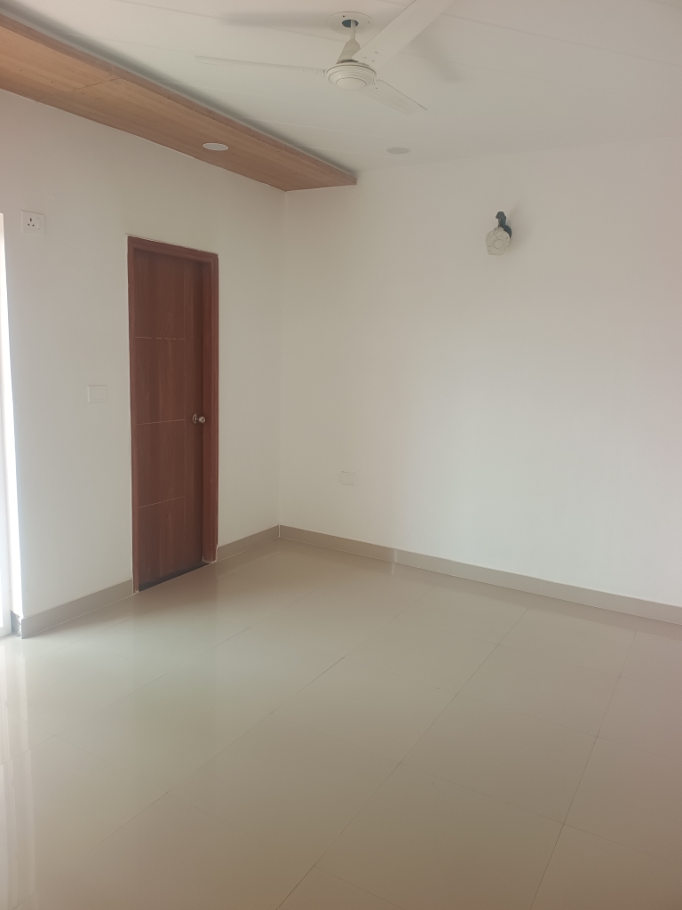 2.5 BHK + Servant Room,Study Room Apartment For Sale in Earthcon Casa Grande II