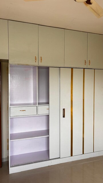 2 BHK Apartment For Rent in Pyramid Elite, Sector 86