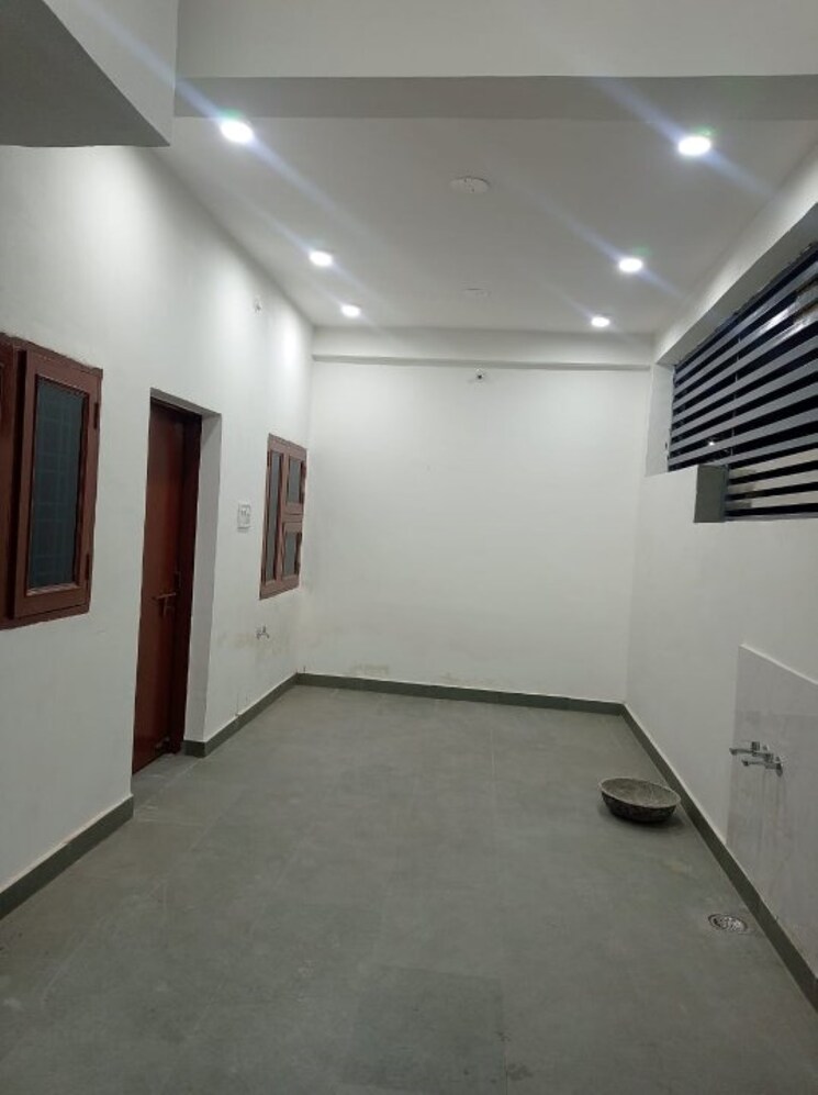 Room, sgm nagar 3 Bedroom 1380 Sq.Ft. Independent House In Sgm Nagar Faridabad 7979746
