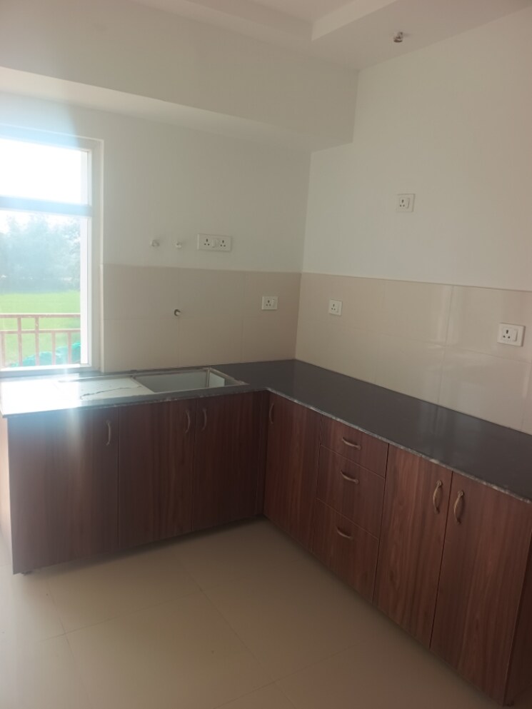 Kitchen, earthcon-casa-grande-ii 2.5 Bedroom 1325 Sq.Ft. Apartment In Chi V Greater Noida Greater Noida 7979813