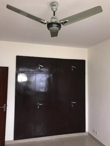 Furnished Amenities in 2 BHK Apartment at Migsun Vilaasa, Eta Ii Greater Noida – for Rent
