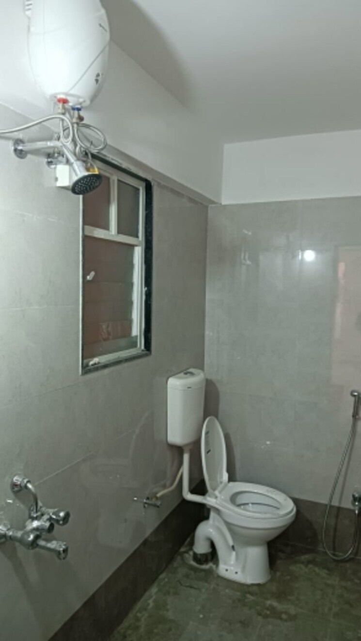 Bathroom, urban-skyline-phase-1 2 Bedroom 950 Sq.Ft. Apartment In Ravet Pune 7979825