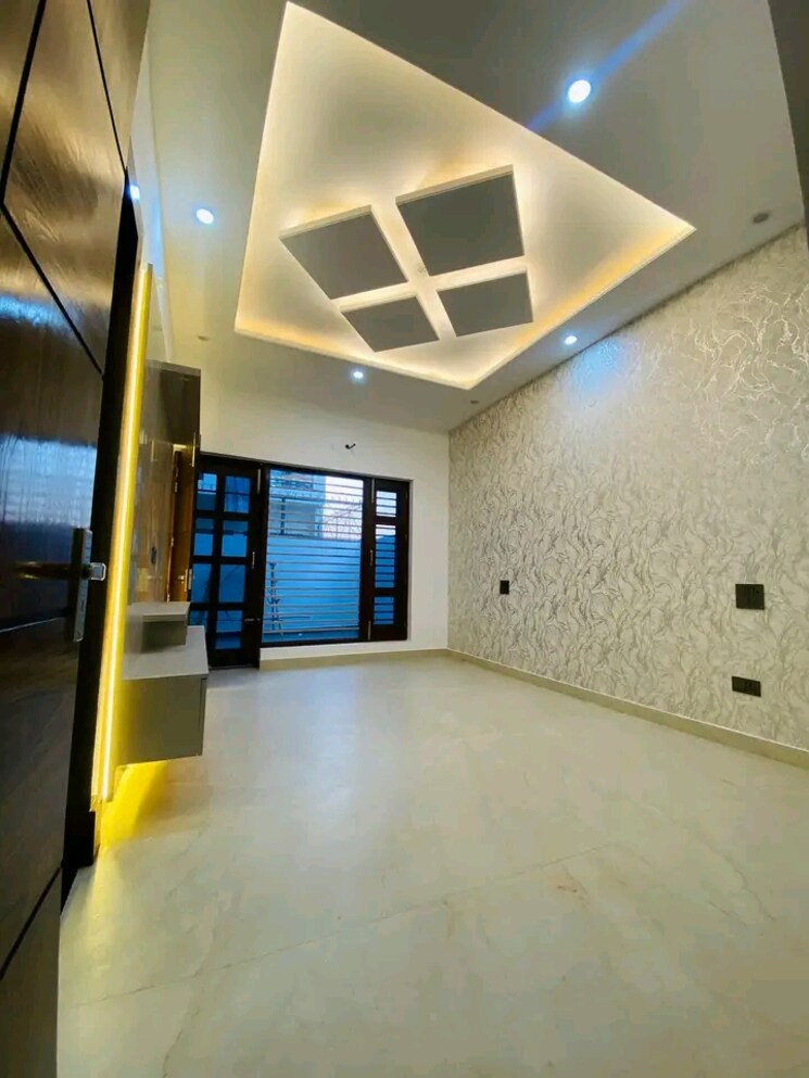 Room, sector 123 4 Bedroom 250 Sq.Yd. Independent House In Sector 123 Mohali 7979831