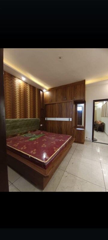 Master Bedroom in 2.5 BHK Independent House at Sector 2 – for Rent