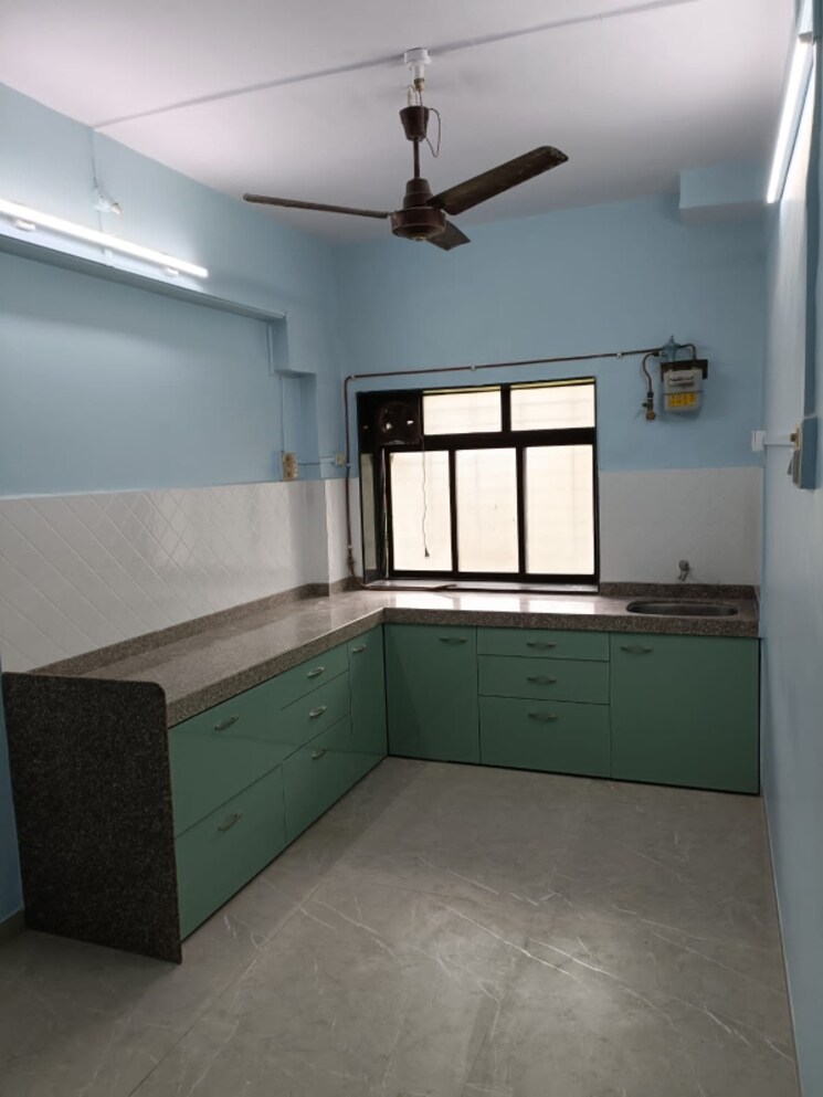 Kitchen, anand-chhaya 2 Bedroom 800 Sq.Ft. Apartment In Prabhadevi Mumbai 7979915