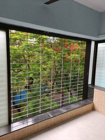 Living Room in 2 BHK Apartment at Anand Chhaya, Prabhadevi – for Sale
