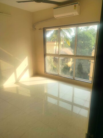 Room in 4 BHK Apartment at Powai – for Sale