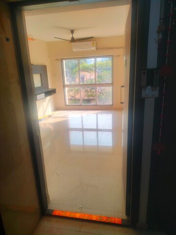 Room in 4 BHK Apartment at Powai – for Sale