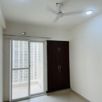 2 BHK Apartment For Resale in Mahagun Mantra I Vaidpura Greater Noida  7980052