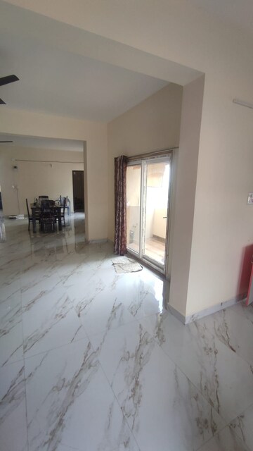 Room in 2 BHK Apartment at Kondapur – for Rent