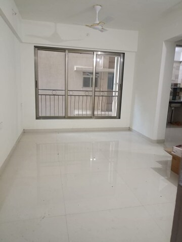 Room in 1 BHK Apartment at Shanti Lifespaces, Nalasopara East – for Rent