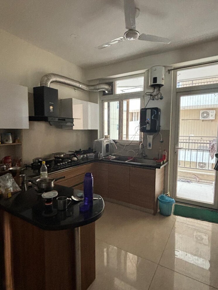 Kitchen, maya-green-lotus-saksham 3 Bedroom 1947 Sq.Ft. Apartment In International Airport Road Zirakpur 7980143