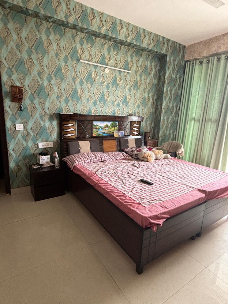 Bedroom, maya-green-lotus-saksham 3 Bedroom 1947 Sq.Ft. Apartment In International Airport Road Zirakpur 7980143