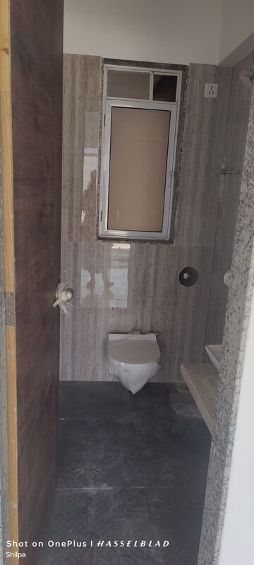 Bathroom in 1 BHK Apartment at Parth Lakefront, Airoli Sector 20 – for Rent