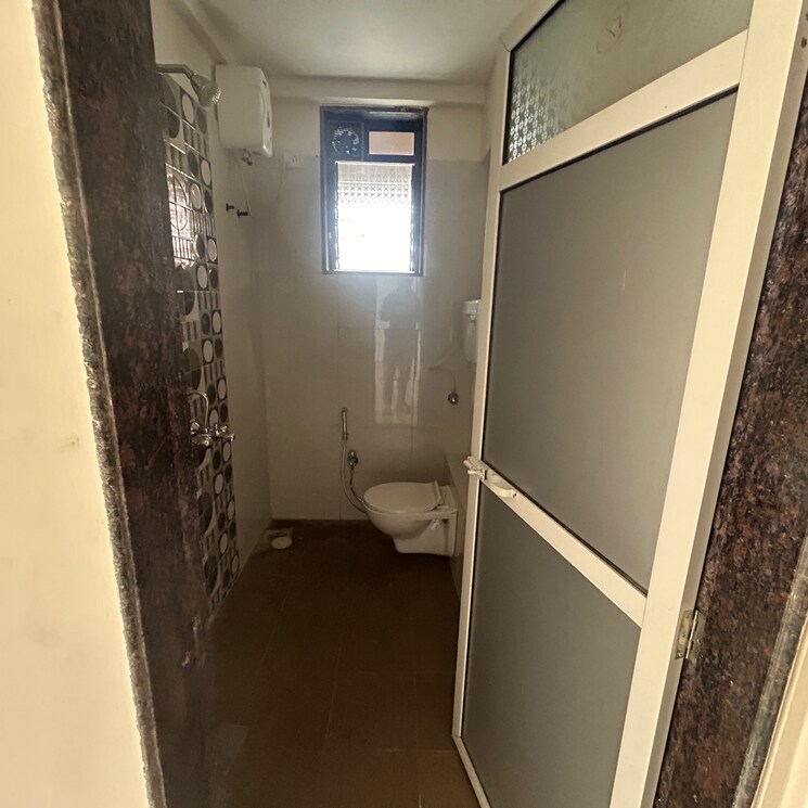 Attached Bathroom, laxmi-umesh-apartments 2 Bedroom 736 Sq.Ft. Apartment In Dahisar East Mumbai 7980211