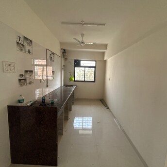 2 BHK Apartment For Rent in Laxmi Umesh Apartments Dahisar East Mumbai  7980211