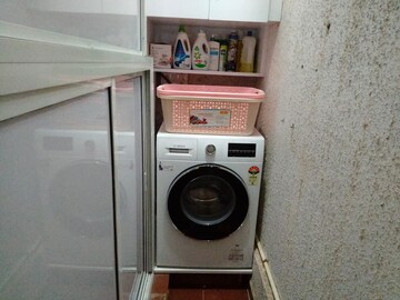 Bathroom in 2 BHK Apartment at Chembur – for Rent