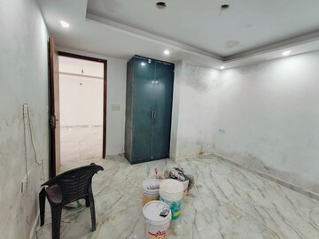 Room in 2 BHK Builder Floor at Chattarpur – for Rent