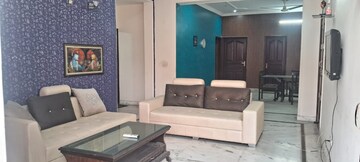 Living Room in 4 BHK Apartment at Sector 40 – for Rent