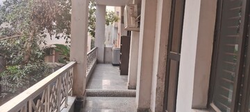 Balcony in 4 BHK Apartment at Sector 40 – for Rent