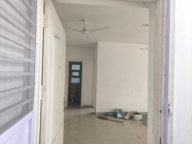 3 BHK + Servant Room 2700 Sq.Ft. Apartment in Bptp Park 81