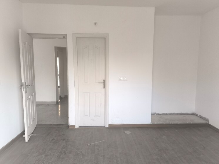 Room, bptp-park-81 3 Bedroom 2700 Sq.Ft. Apartment In Sector 81 Faridabad 7980303