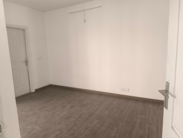 Room, bptp-park-81 3 Bedroom 2700 Sq.Ft. Apartment In Sector 81 Faridabad 7980303