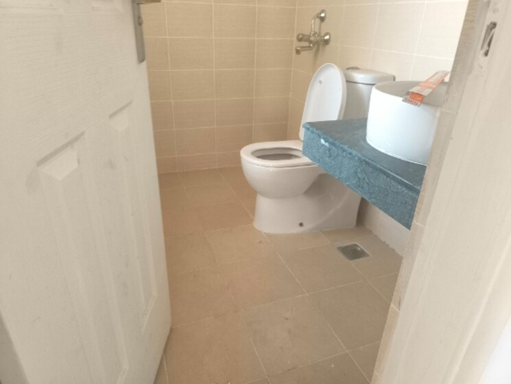 Bathroom, bptp-park-81 3 Bedroom 2700 Sq.Ft. Apartment In Sector 81 Faridabad 7980303