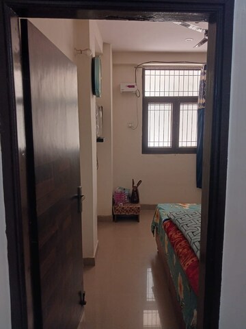 Room in 2 BHK Builder Floor at Sector 57 – for Rent