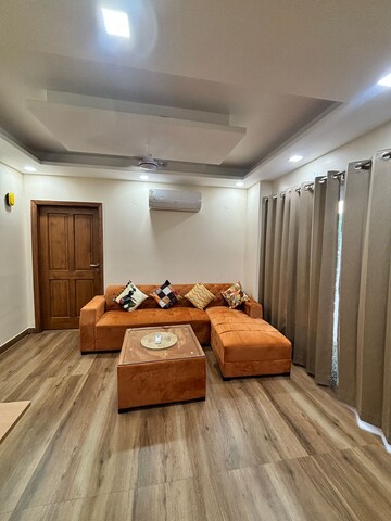 Bedroom in 1 BHK Apartment at Sector 42 – for Rent