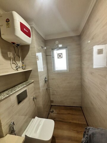 Bathroom in 1 BHK Apartment at Sector 42 – for Rent