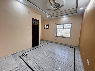 Room in 2 BHK Independent House at Gomti Nagar – for Rent