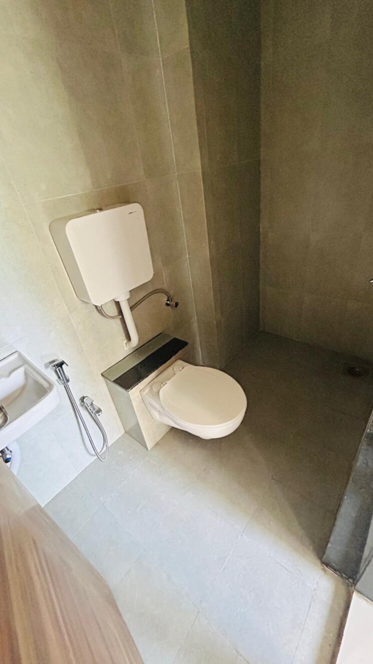 Bathroom, rajaram-sukur-enclave-b-wing 1 Bedroom 595 Sq.Ft. Apartment In Ghodbunder Road Thane 7980466