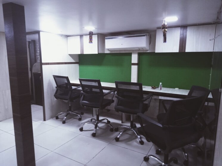 Team Area, haware-fantasia Commercial Office Space 500 Sq.Ft. In Vashi Sector 28 Navi Mumbai 7980526