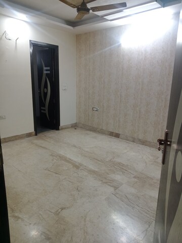 Master Bedroom in 3 BHK Builder Floor at Paschim Vihar – for Rent