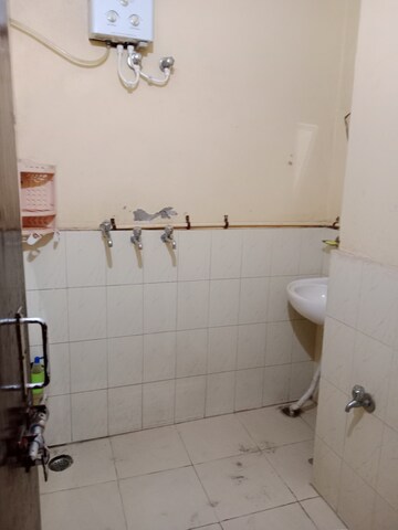 Bathroom in 1.5 BHK Independent House at Ansals Sushant City – for Rent