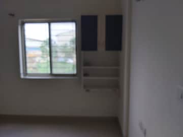 Room in 2 BHK Apartment at Century Central, Kanakapura Road – for Sale