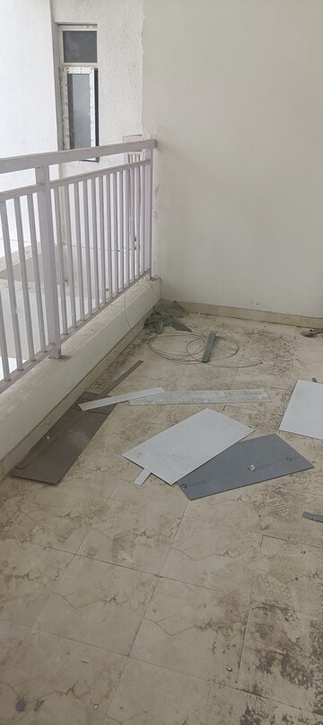 Master Bedroom in 2 BHK Apartment at VVIP Mangal, Raj Nagar Extension – for Rent