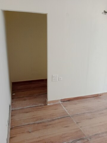 Room in 3 BHK Independent House at Ansals Sushant City – for Rent