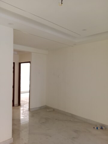 Room in 3 BHK Independent House at Ansals Sushant City – for Rent