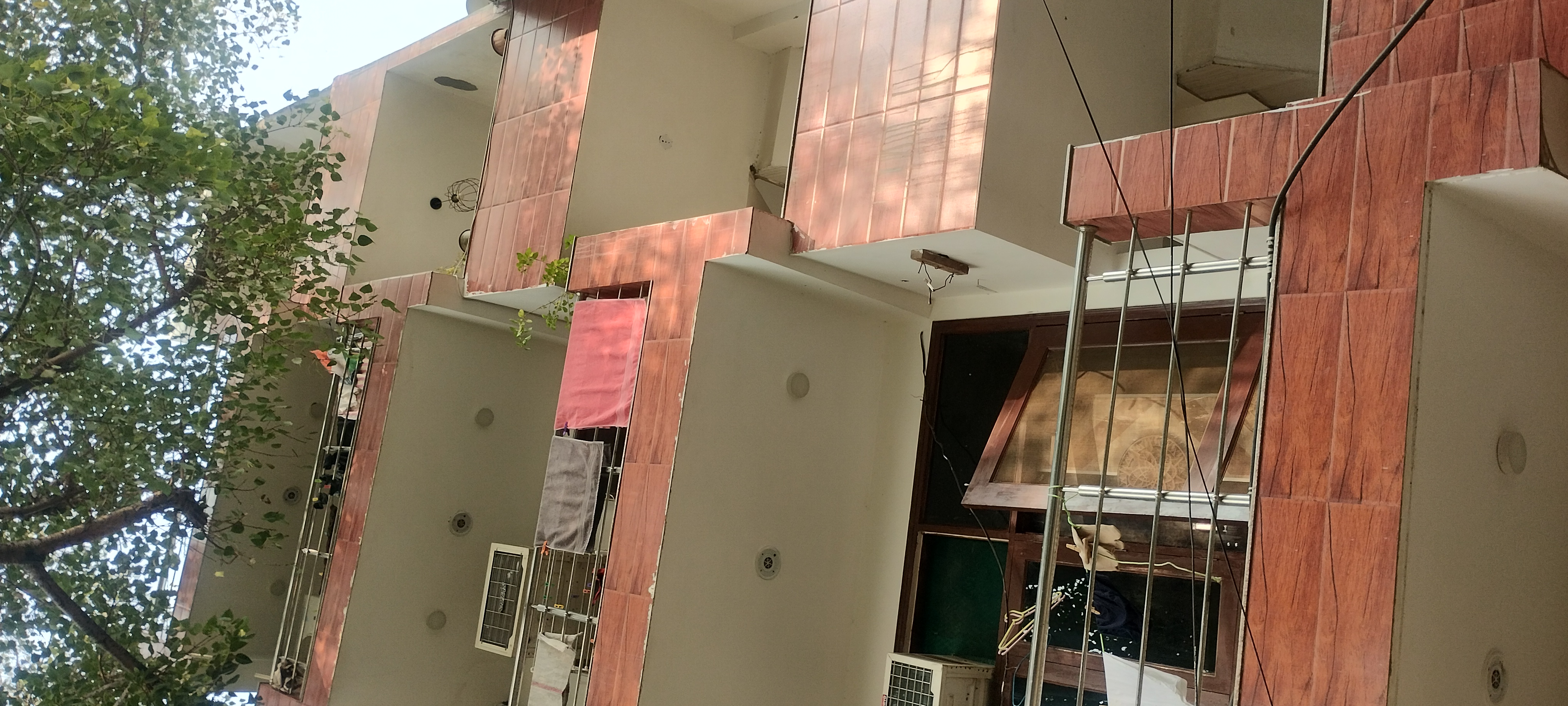 1 BHK 700 Sq.Ft. Independent House in RWA Apartments Sector 19