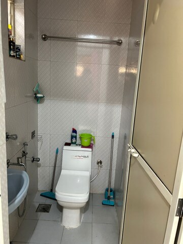 Attached Bathroom in Studio Apartment at Guirim – for Rent